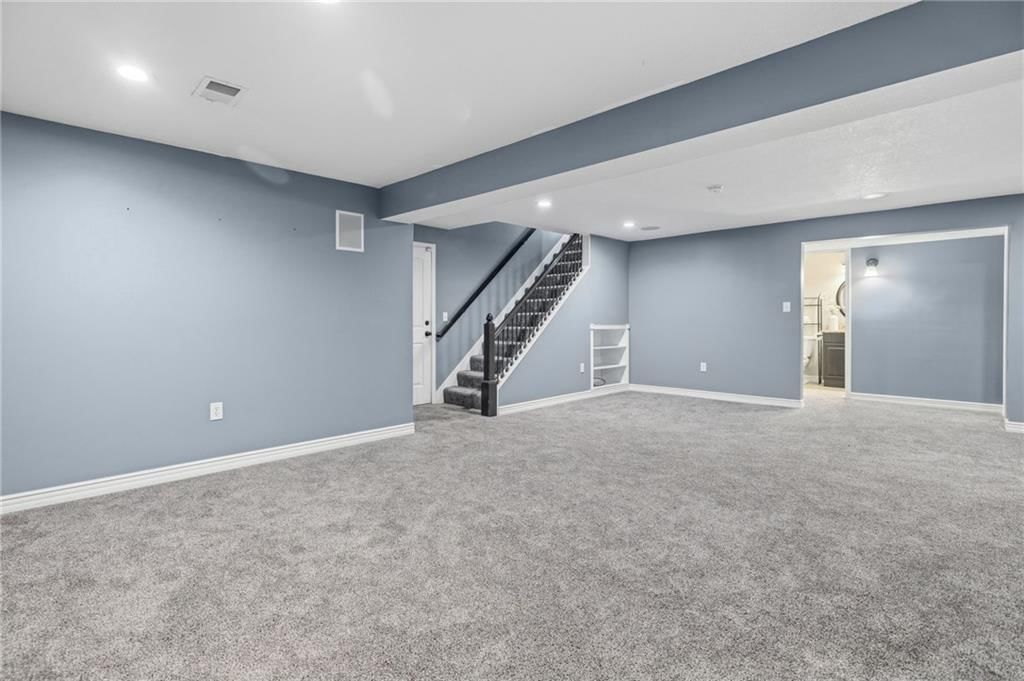 2418 N 88th Drive — photo 30