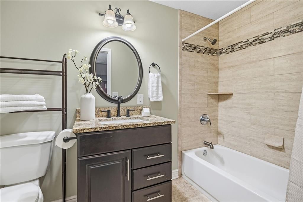 2418 N 88th Drive — photo 31