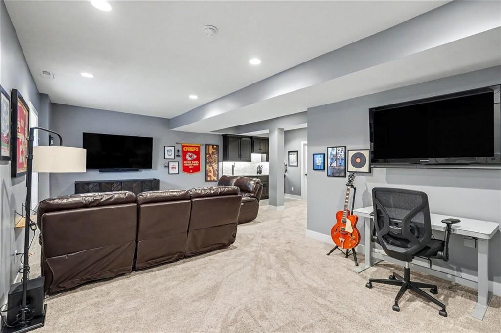 11252 S Crestone Street — photo 41