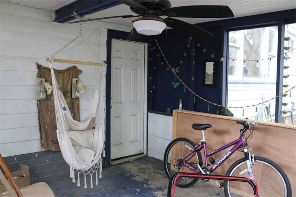 204 W Kansas Street — photo 16