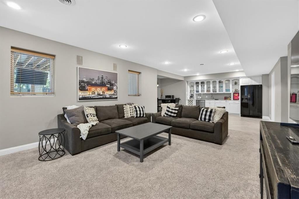 9516 Cailler Drive — photo 44