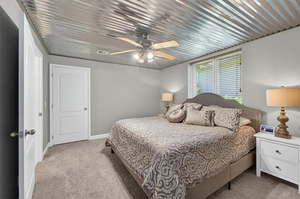 9516 Cailler Drive — photo 50