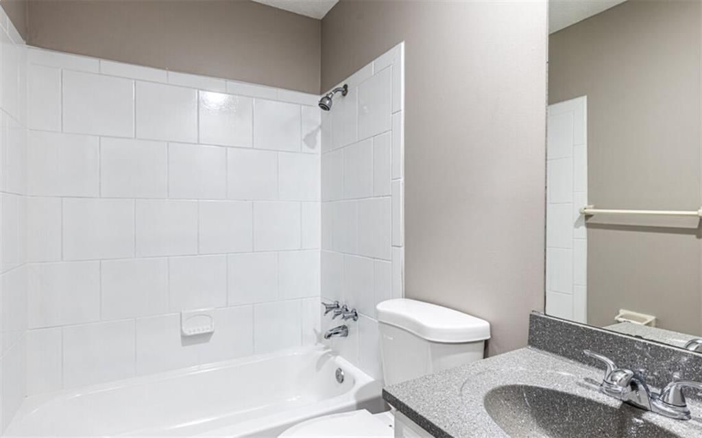 9730 Locust Street — photo 14
