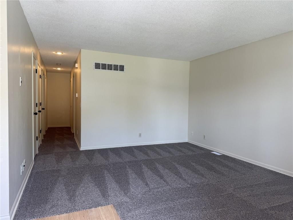 1806 Gates Drive W — photo 8