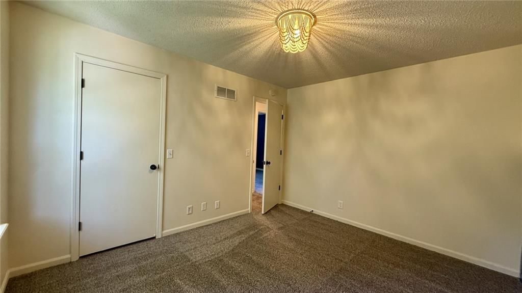 1806 Gates Drive W — photo 11