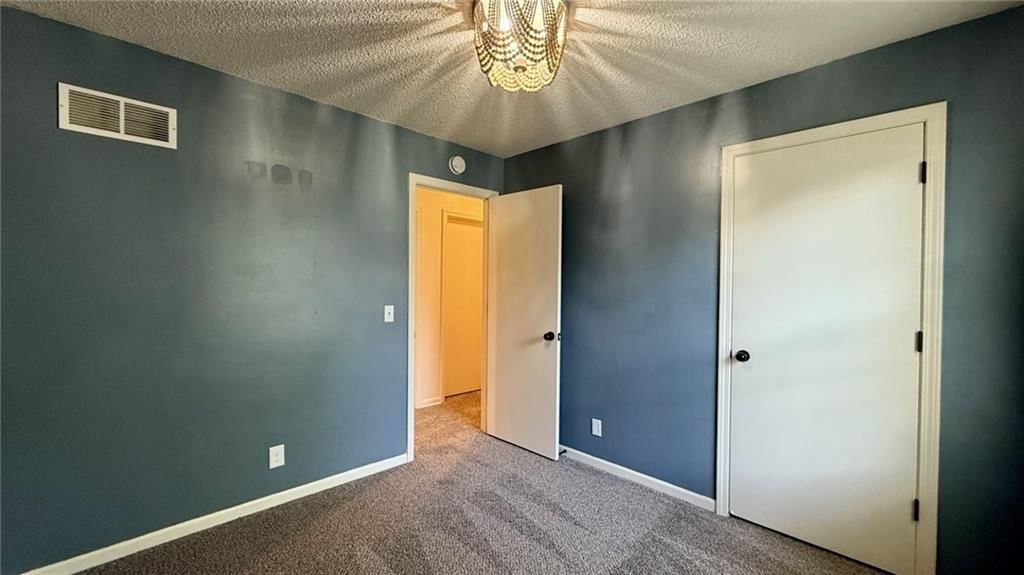1806 Gates Drive W — photo 15