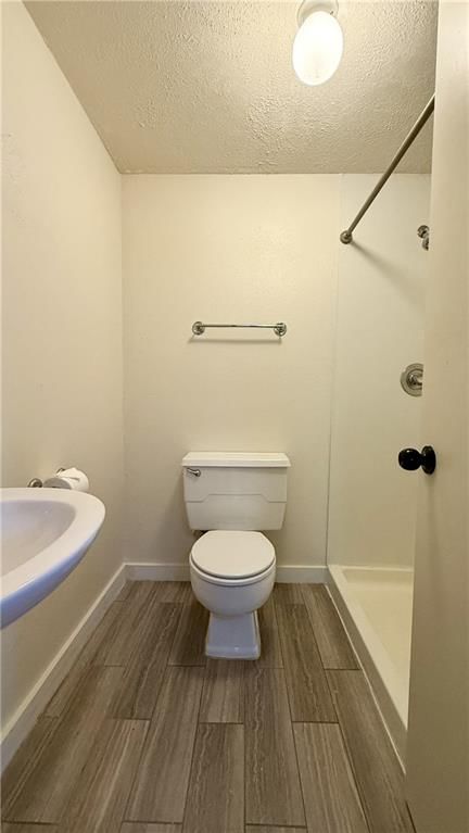 1806 Gates Drive W — photo 22