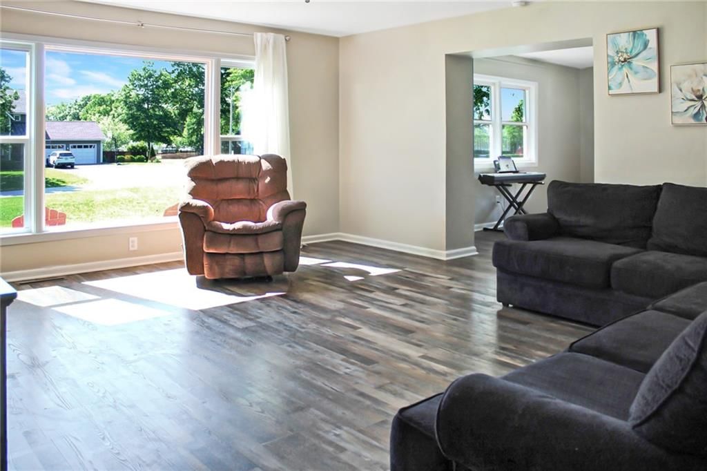 705 Main Street — photo 10