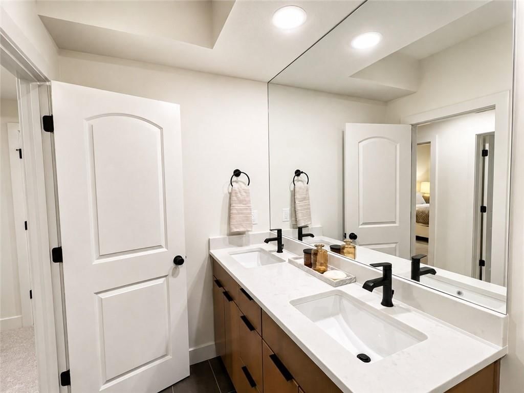Photo 19 of 20 - 2701 NE Crestview Street, Blue Springs, MO 64029