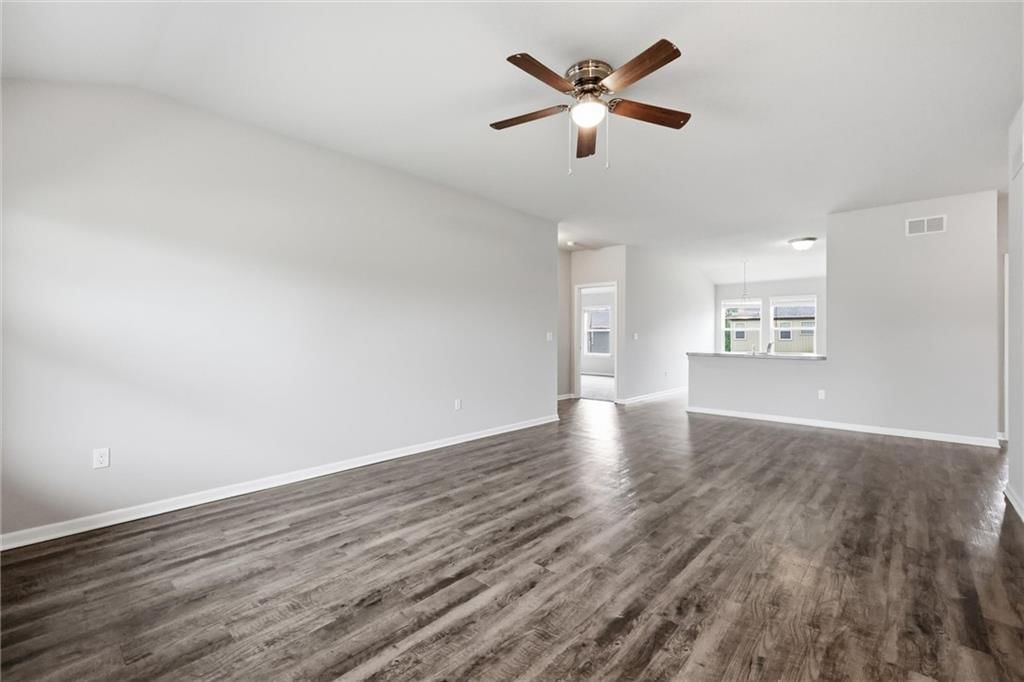 737 S Cypress Street — photo 5
