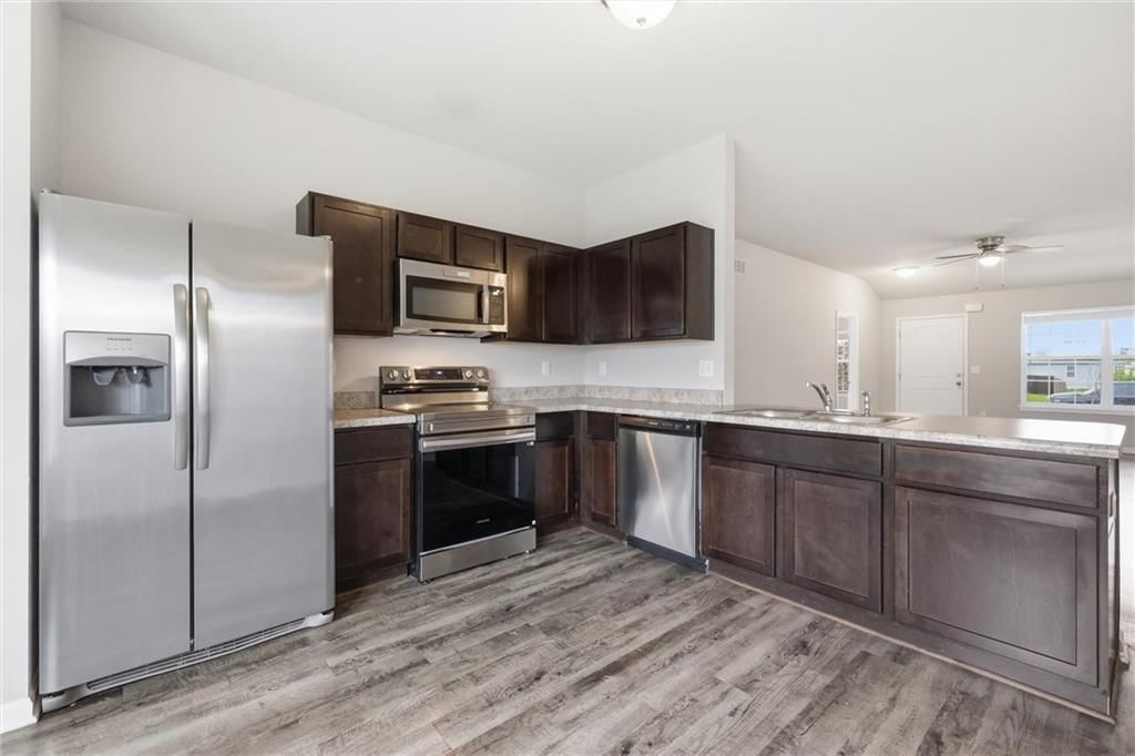 737 S Cypress Street — photo 11
