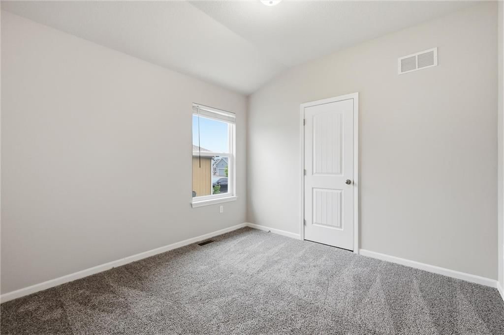 737 S Cypress Street — photo 20