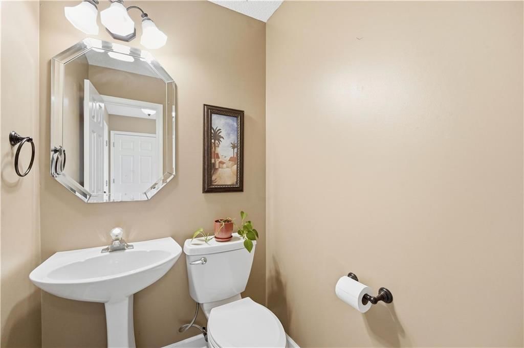 2416 SE 7th Circle — photo 14