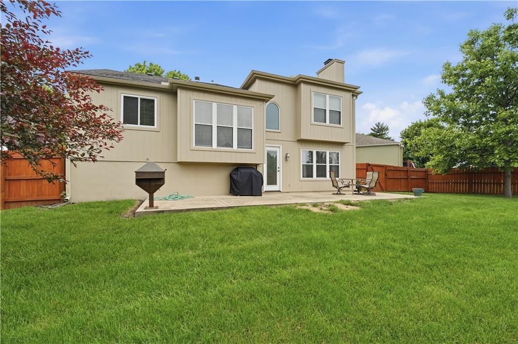 2416 SE 7th Circle — photo 32