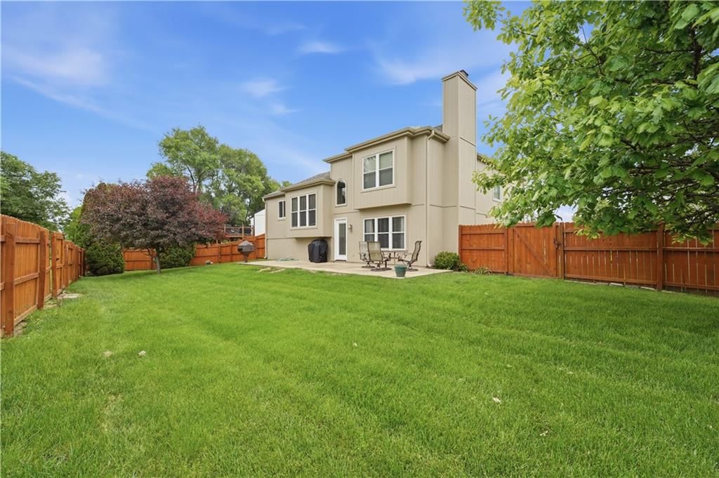 2416 SE 7th Circle — photo 34