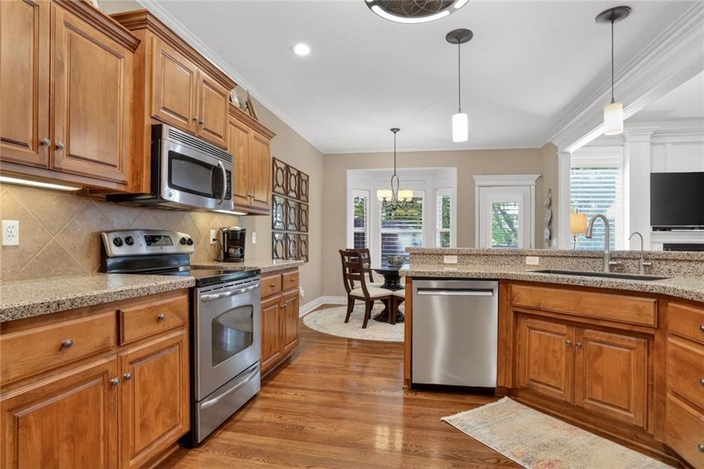 11107 N MADISON Court — photo 10