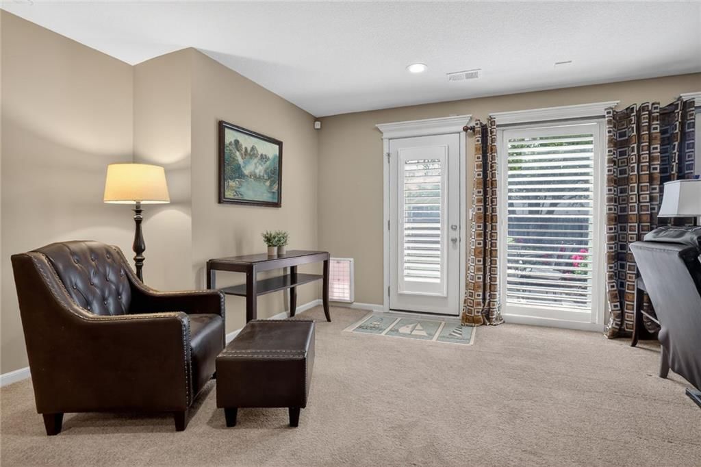 11107 N MADISON Court — photo 19