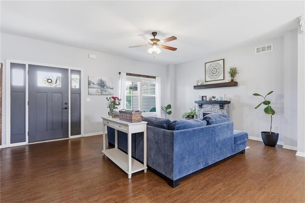 315 N Laurel Street — photo 6