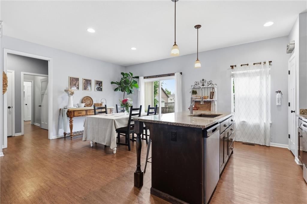 315 N Laurel Street — photo 12
