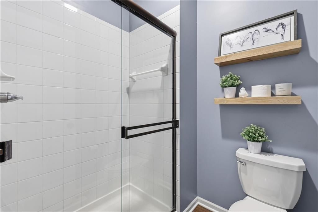 315 N Laurel Street — photo 14