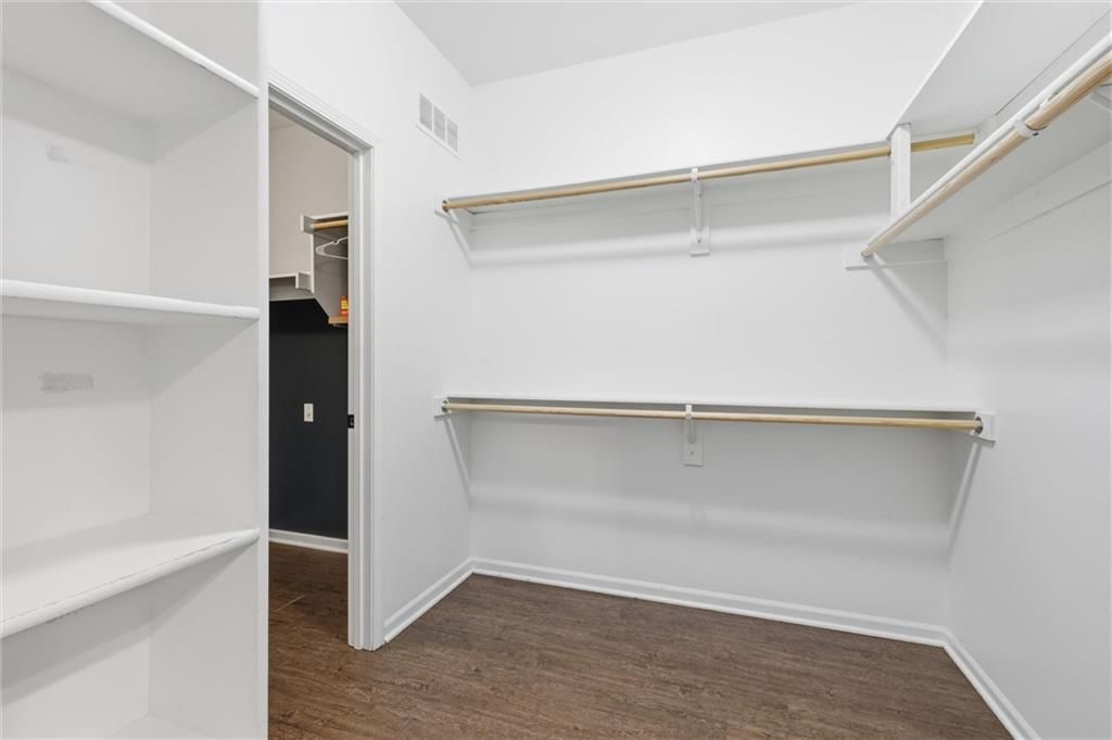 315 N Laurel Street — photo 18