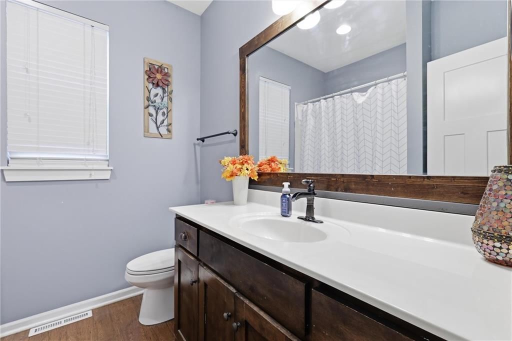 315 N Laurel Street — photo 21