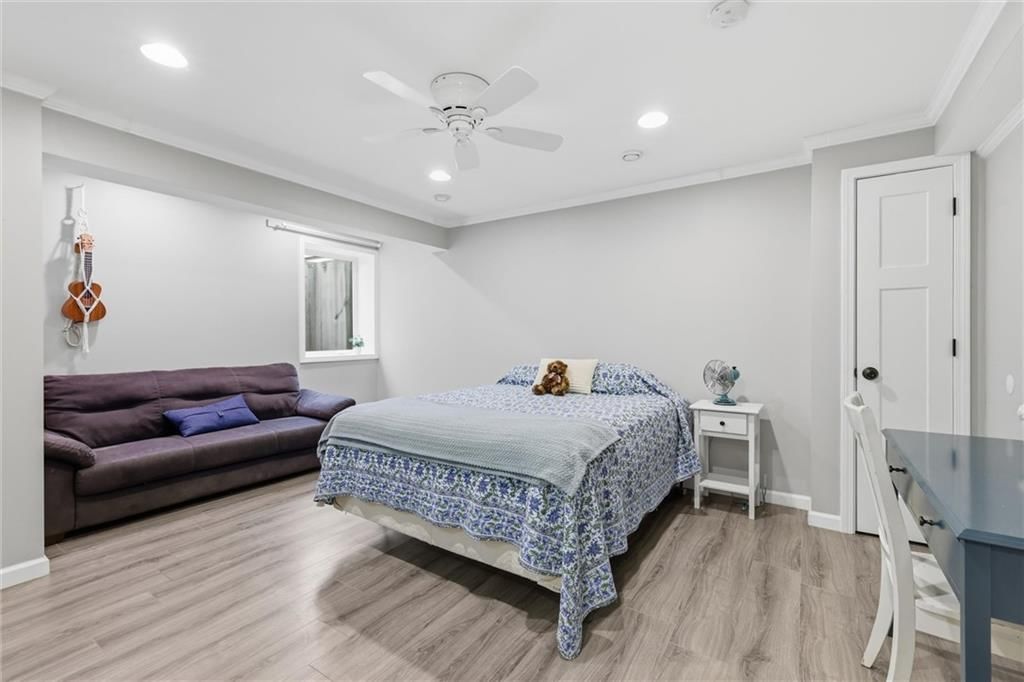 315 N Laurel Street — photo 27