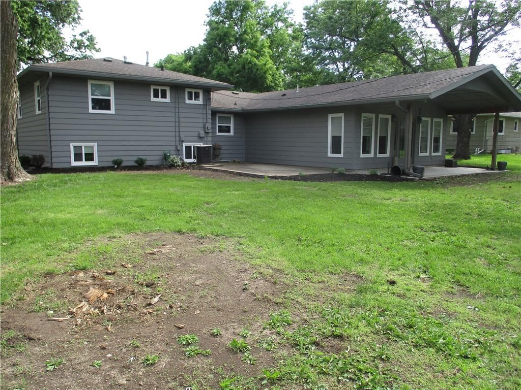 311 Jackson Avenue — photo 4