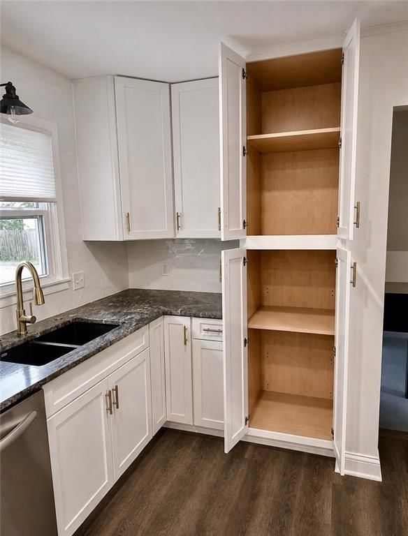 311 Jackson Avenue — photo 9