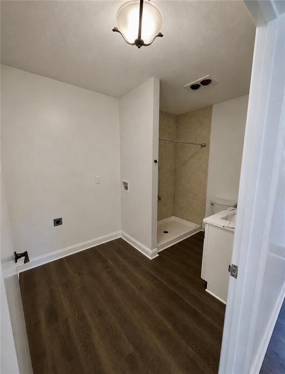 311 Jackson Avenue — photo 12