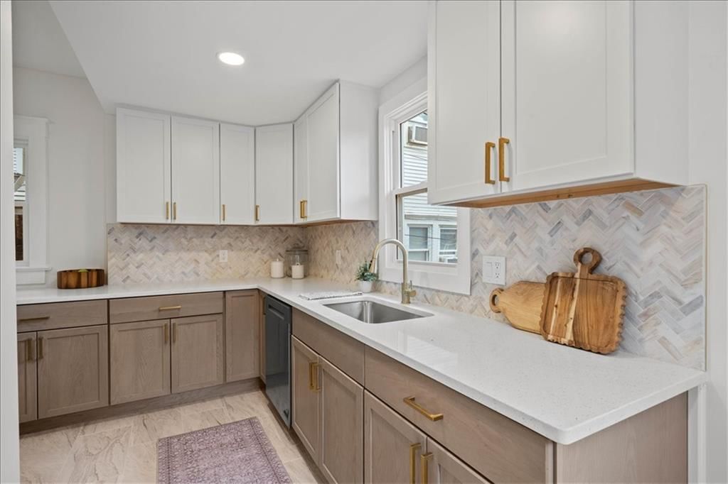 4125 Terrace Street — photo 8