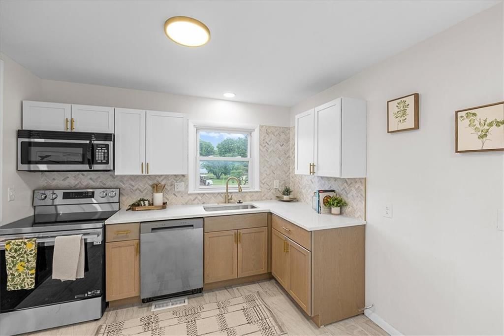 505 NW 82nd Street — photo 6