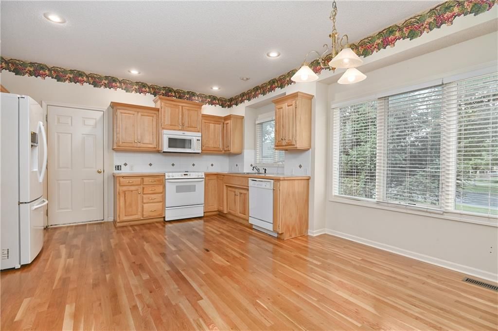 6316 W 145th Street — photo 13