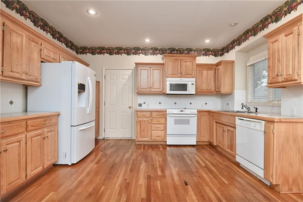 6316 W 145th Street — photo 14