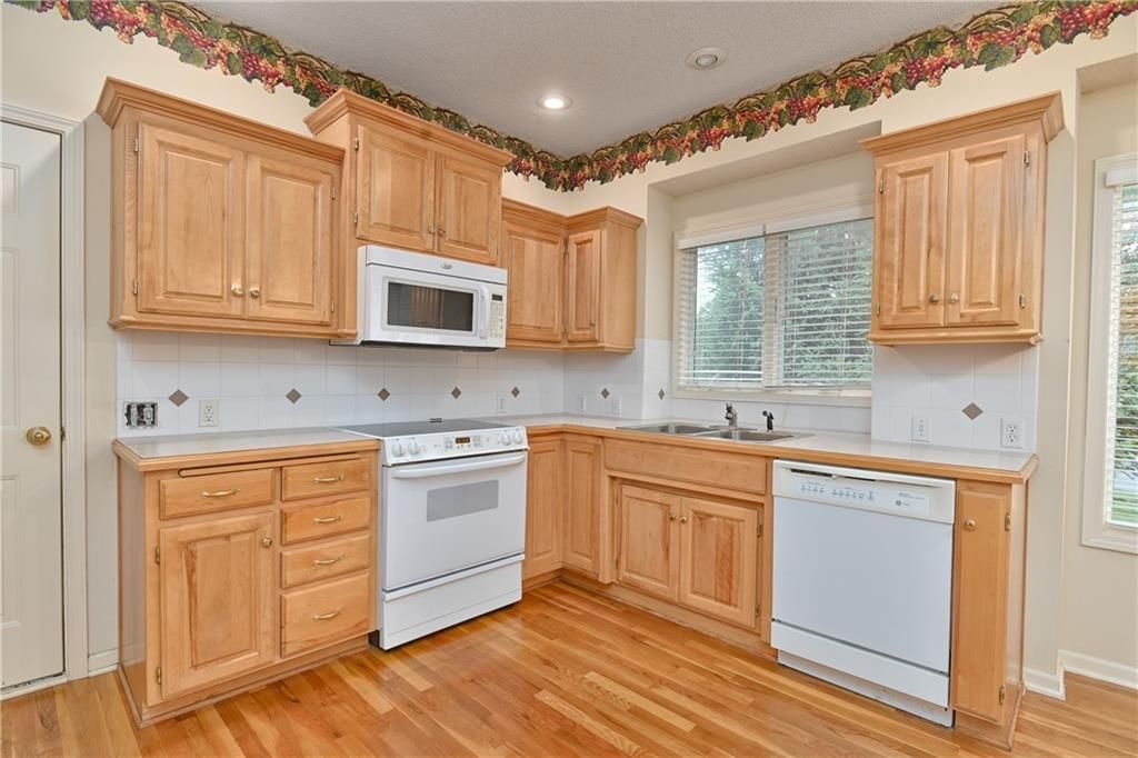 6316 W 145th Street — photo 16