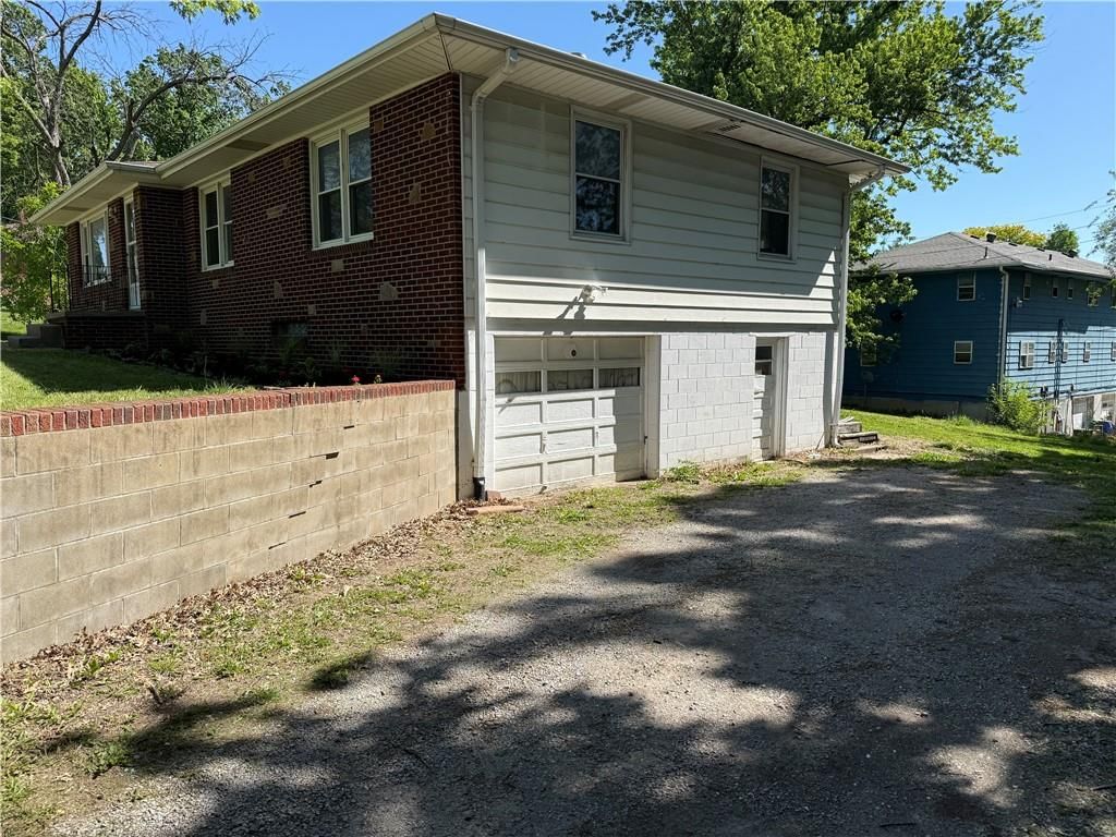 301 S 36th Street — photo 13