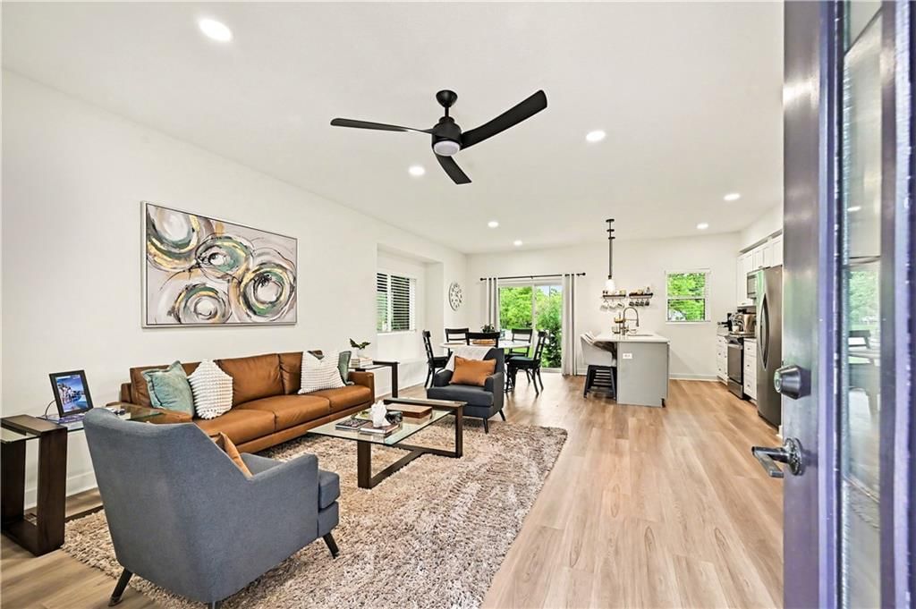 8820 Cortez Street — photo 3