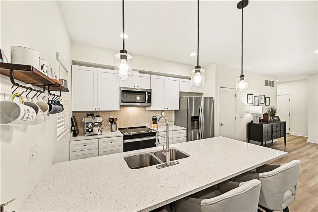 8820 Cortez Street — photo 8