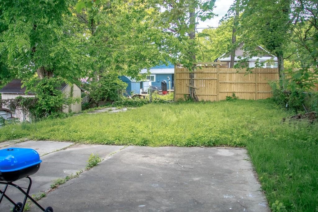 2923 Parkwood Boulevard — photo 16