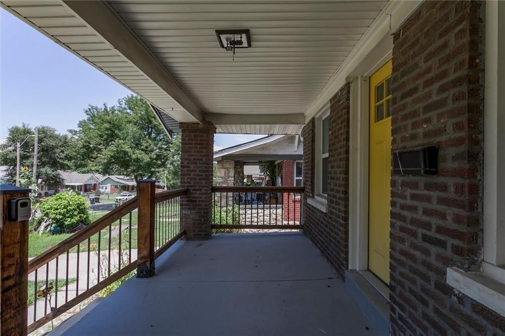 5427 Euclid Avenue — photo 2
