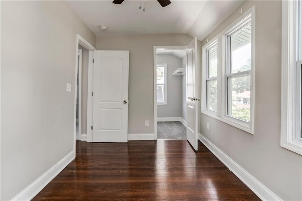 5427 Euclid Avenue — photo 18