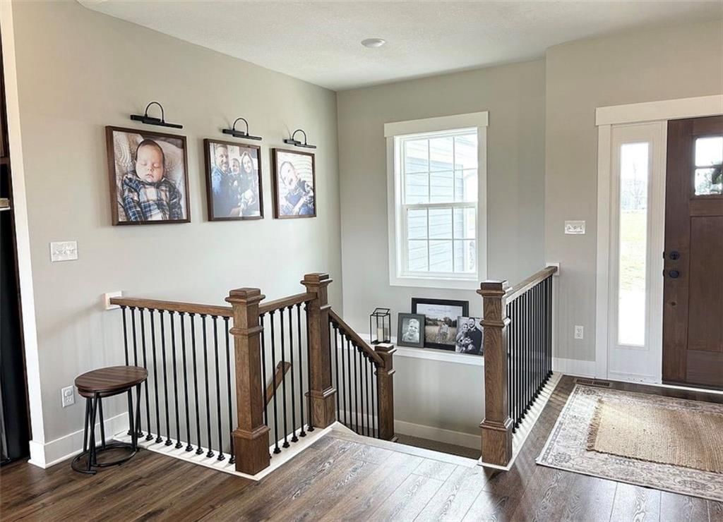 22940 Necole Road — photo 4