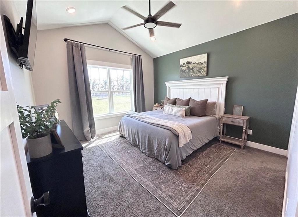 22940 Necole Road — photo 10