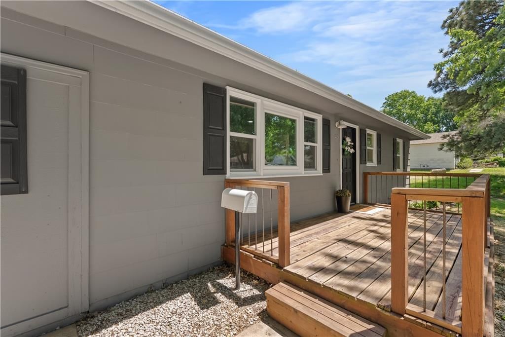 1415 N High Street — photo 3