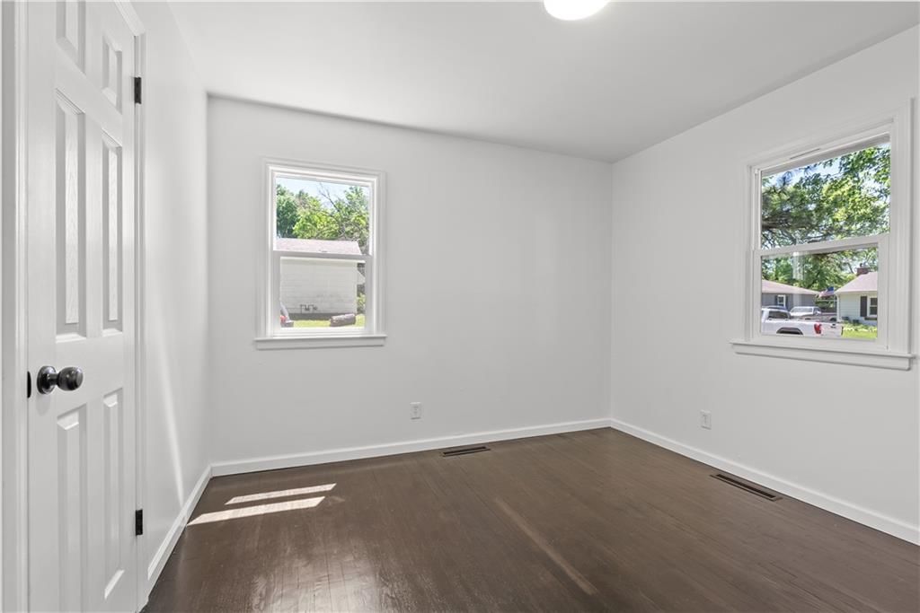 1415 N High Street — photo 15