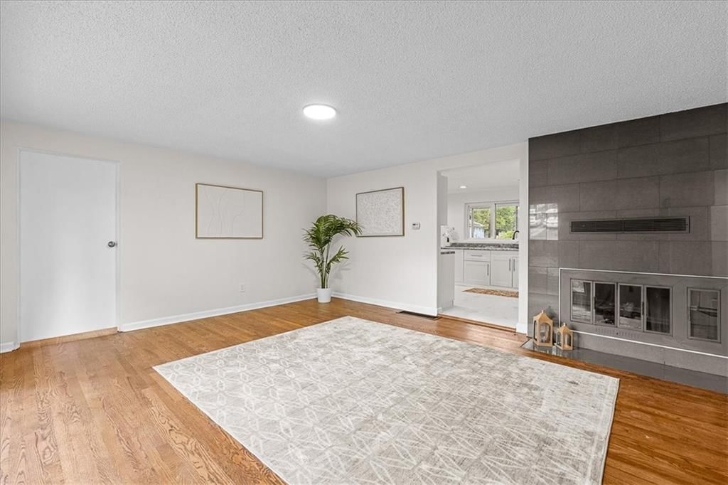 5105 S Marion Avenue — photo 6