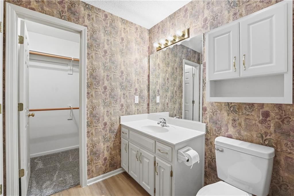 8224 W 123rd Street — photo 38