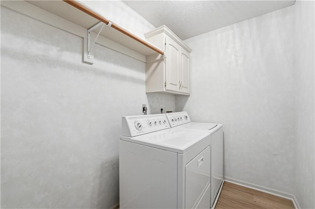 8224 W 123rd Street — photo 39