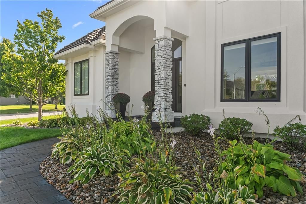 4206 NE Edmonson Court — photo 2