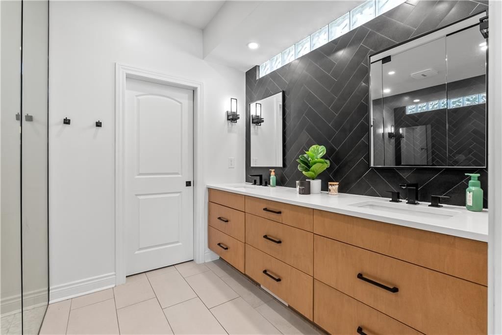 4206 NE Edmonson Court — photo 24